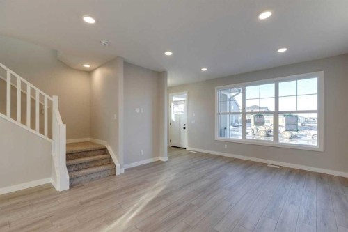 315 Fireside Drive, Cochrane, AB - Indoor Photo Showing Other Room