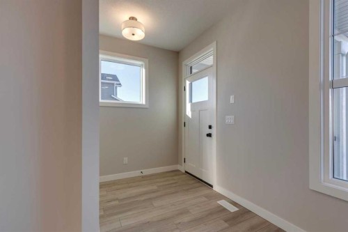 315 Fireside Drive, Cochrane, AB - Indoor Photo Showing Other Room