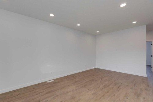 367 Fireside Drive, Cochrane, AB - Indoor Photo Showing Other Room