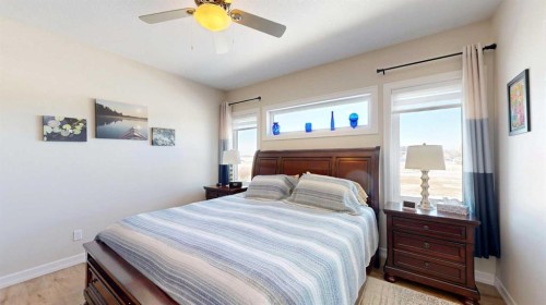 4020 Monarch Way, Stettler, AB - Indoor Photo Showing Bedroom