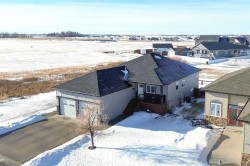 4020 Monarch Way  Stettler, AB T4K 1M4
