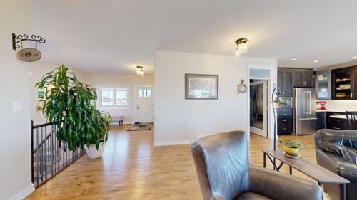 4020 Monarch Way, Stettler, AB - Indoor