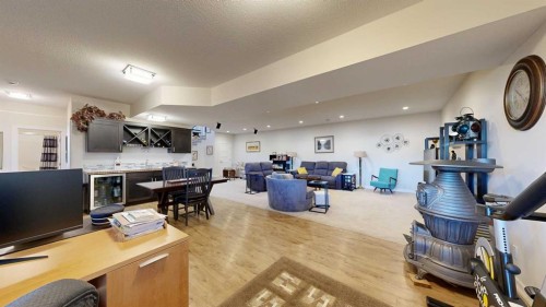 4020 Monarch Way, Stettler, AB - Indoor