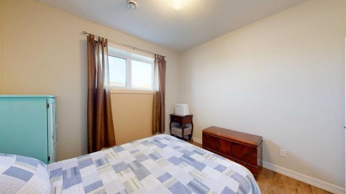 4020 Monarch Way, Stettler, AB - Indoor Photo Showing Bedroom