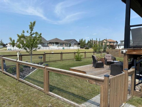 4020 Monarch Way, Stettler, AB - Outdoor