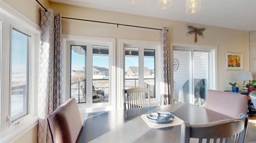 4020 Monarch Way, Stettler, AB - Indoor Photo Showing Dining Room