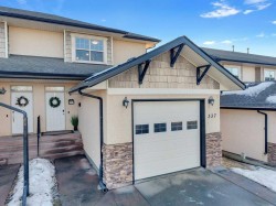 337 Addington Drive  Red Deer, AB T4R 3H7