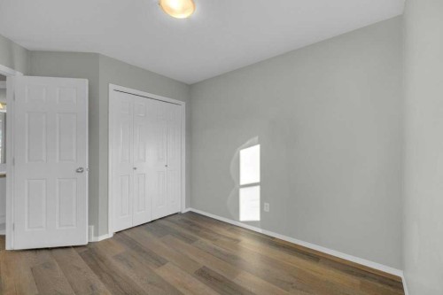 337 Addington Drive, Red Deer, AB - Indoor Photo Showing Other Room