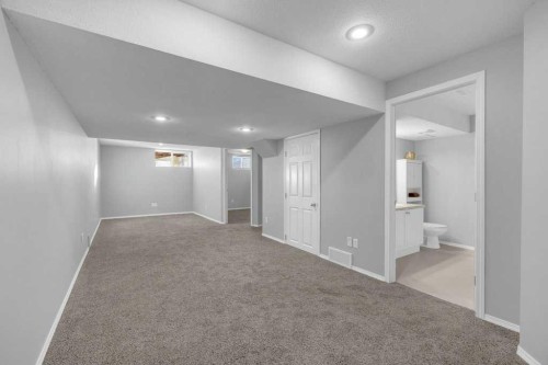 337 Addington Drive, Red Deer, AB - Indoor Photo Showing Other Room