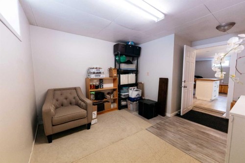 3901 50A Street, Red Deer, AB - Indoor