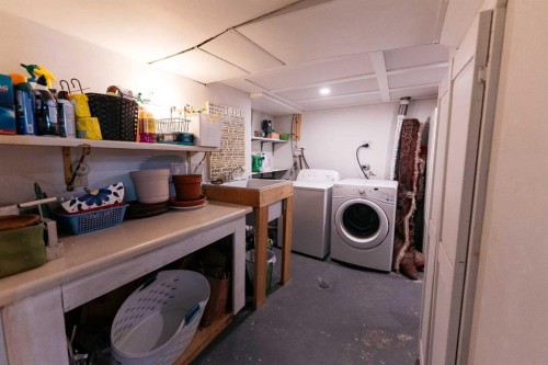 3901 50A Street, Red Deer, AB - Indoor Photo Showing Laundry Room