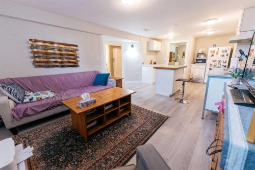 3901 50A Street, Red Deer, AB - Indoor Photo Showing Living Room