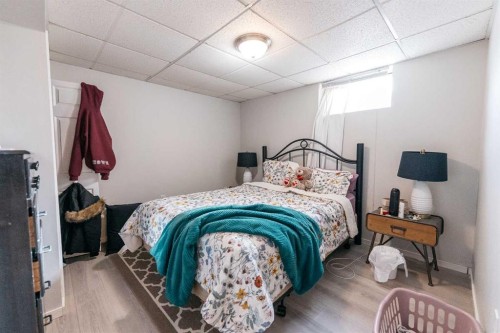 3901 50A Street, Red Deer, AB - Indoor Photo Showing Bedroom