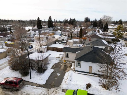 3901 50A Street, Red Deer, AB - Outdoor With View