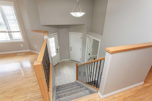 210 Lindsay Avenue, Red Deer, AB - Indoor Photo Showing Other Room