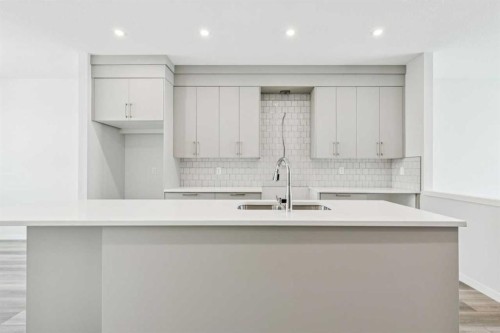 335 Herron Landing Ne, Calgary, AB - Indoor Photo Showing Kitchen