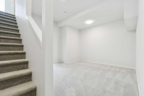 335 Herron Landing Ne, Calgary, AB - Indoor Photo Showing Other Room
