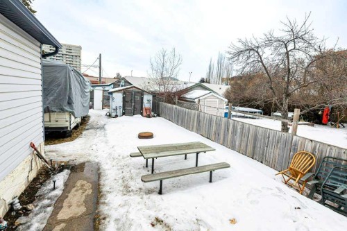 3629 51 Avenue, Red Deer, AB - Outdoor