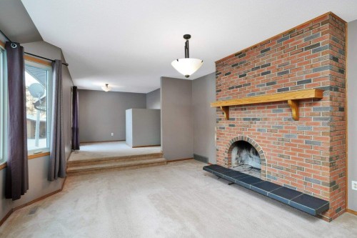 Rr 270, Rural Red Deer County, AB - Indoor With Fireplace