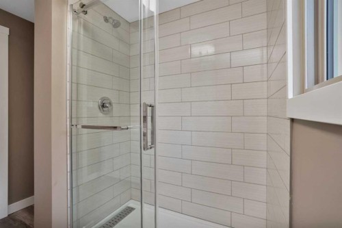 Rr 270, Rural Red Deer County, AB - Indoor Photo Showing Bathroom