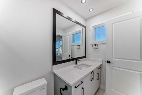 19 Lavelle Close, Red Deer, AB - Indoor Photo Showing Bathroom