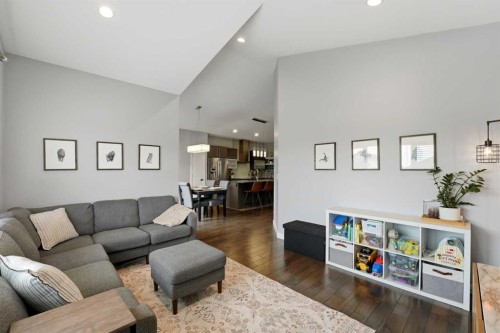 17 Vermont Close, Blackfalds, AB - Indoor Photo Showing Living Room