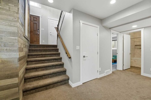 17 Vermont Close, Blackfalds, AB - Indoor Photo Showing Other Room