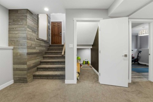 17 Vermont Close, Blackfalds, AB - Indoor Photo Showing Other Room