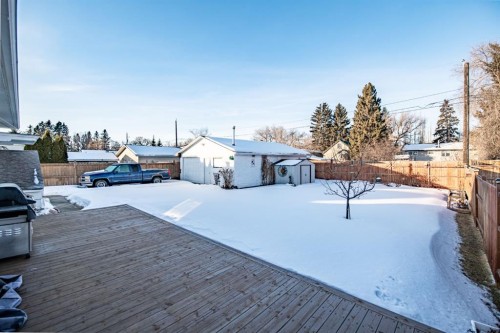 5914 56 Avenue, Red Deer, AB - Outdoor