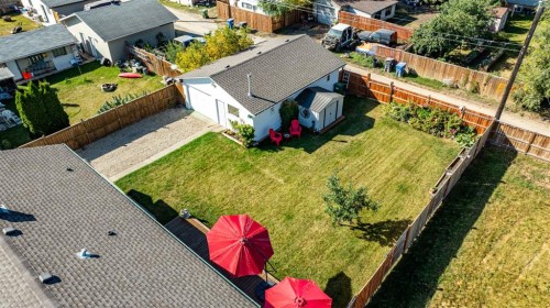 5914 56 Avenue, Red Deer, AB - Outdoor