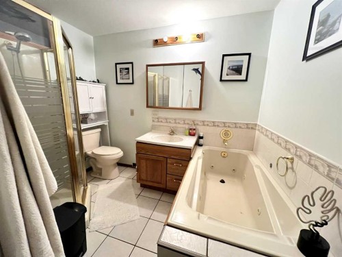 5044 50 Street, Sylvan Lake, AB 