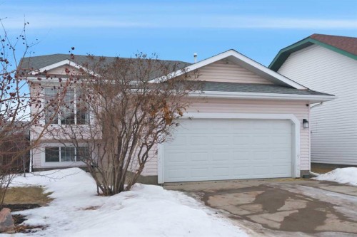 10 Briarwood Crescent  Blackfalds, AB T0M 0J0
