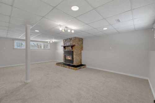 23 Barner Avenue, Red Deer, AB - Indoor