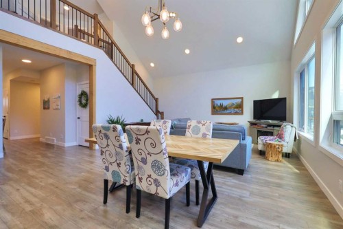 351 Elizabeth Avenue, Nordegg, AB - Indoor Photo Showing Dining Room