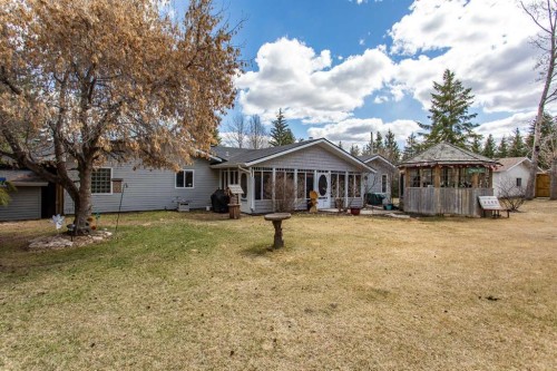 606 Pigeon Close, Pelican Point, AB - Outdoor