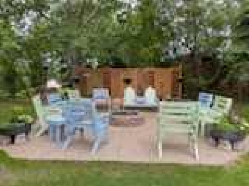 606 Pigeon Close, Pelican Point, AB - Outdoor