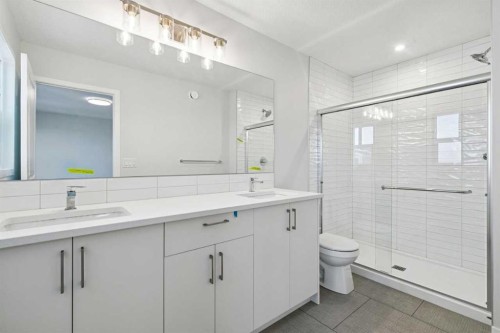 279 Herron Landing Ne, Calgary, AB - Indoor Photo Showing Bathroom