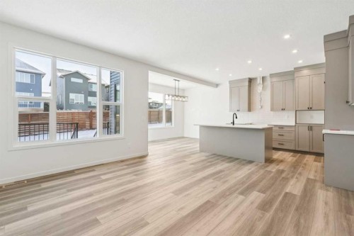 16 Calhoun Rise Ne, Calgary, AB - Indoor Photo Showing Kitchen