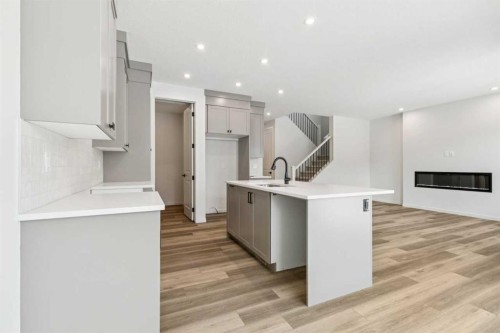 16 Calhoun Rise Ne, Calgary, AB - Indoor Photo Showing Kitchen