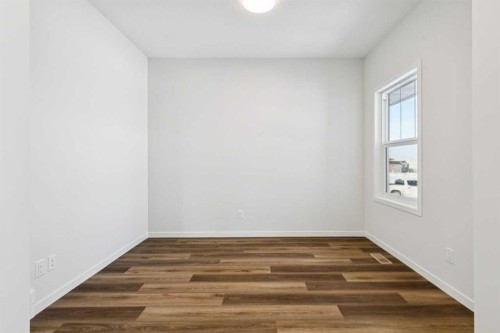 28 Calhoun Rise Ne, Calgary, AB - Indoor Photo Showing Other Room