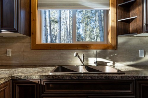 126-62036 Township Road 462 Township, Rural Wetaskiwin No. 10, County Of, AB - Indoor Photo Showing Kitchen With Double Sink