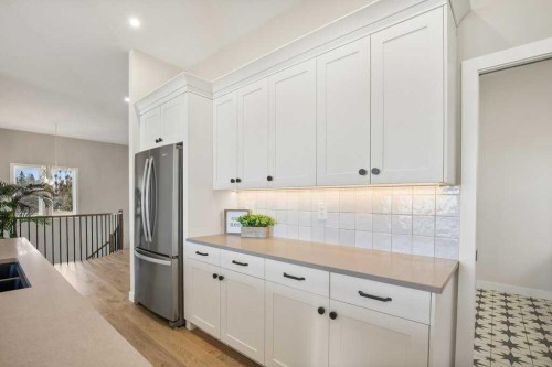 10 Twin Rose Court, Jarvis Bay, AB - Indoor Photo Showing Kitchen