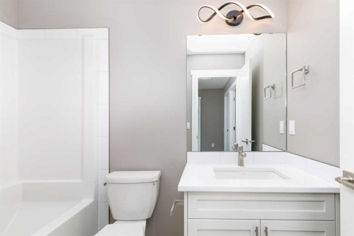 55 Everson Close, Red Deer, AB - Indoor Photo Showing Bathroom