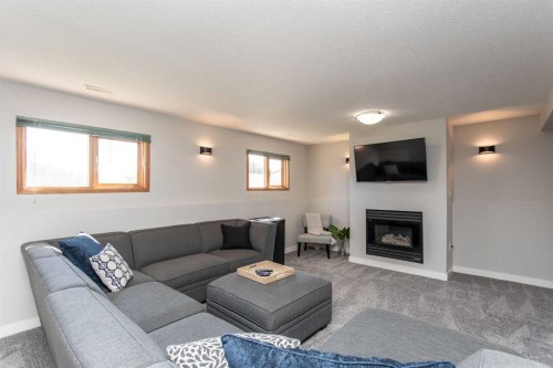 34 Bruns Bay, Lacombe, AB 