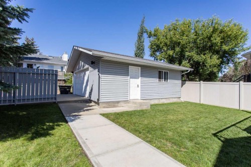 34 Bruns Bay, Lacombe, AB 