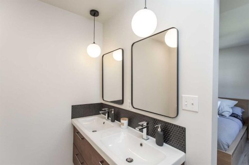 34 Bruns Bay, Lacombe, AB 