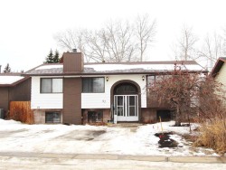 97 Cunningham Crescent  Red Deer, AB T4P 2S2