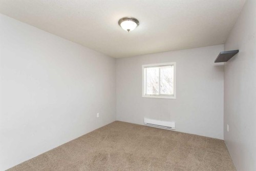 7 Parkland Acres, Lacombe, AB 