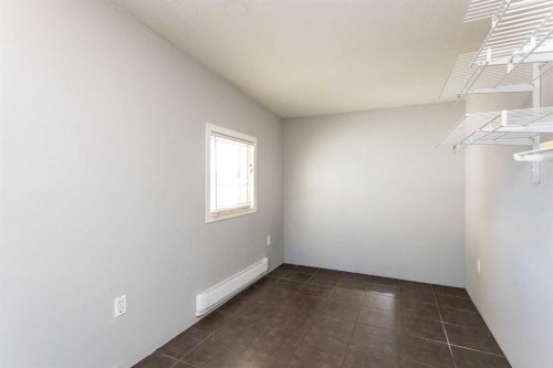 7 Parkland Acres, Lacombe, AB 