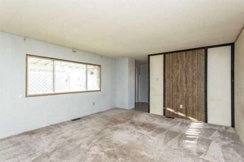 7 Parkland Acres, Lacombe, AB 